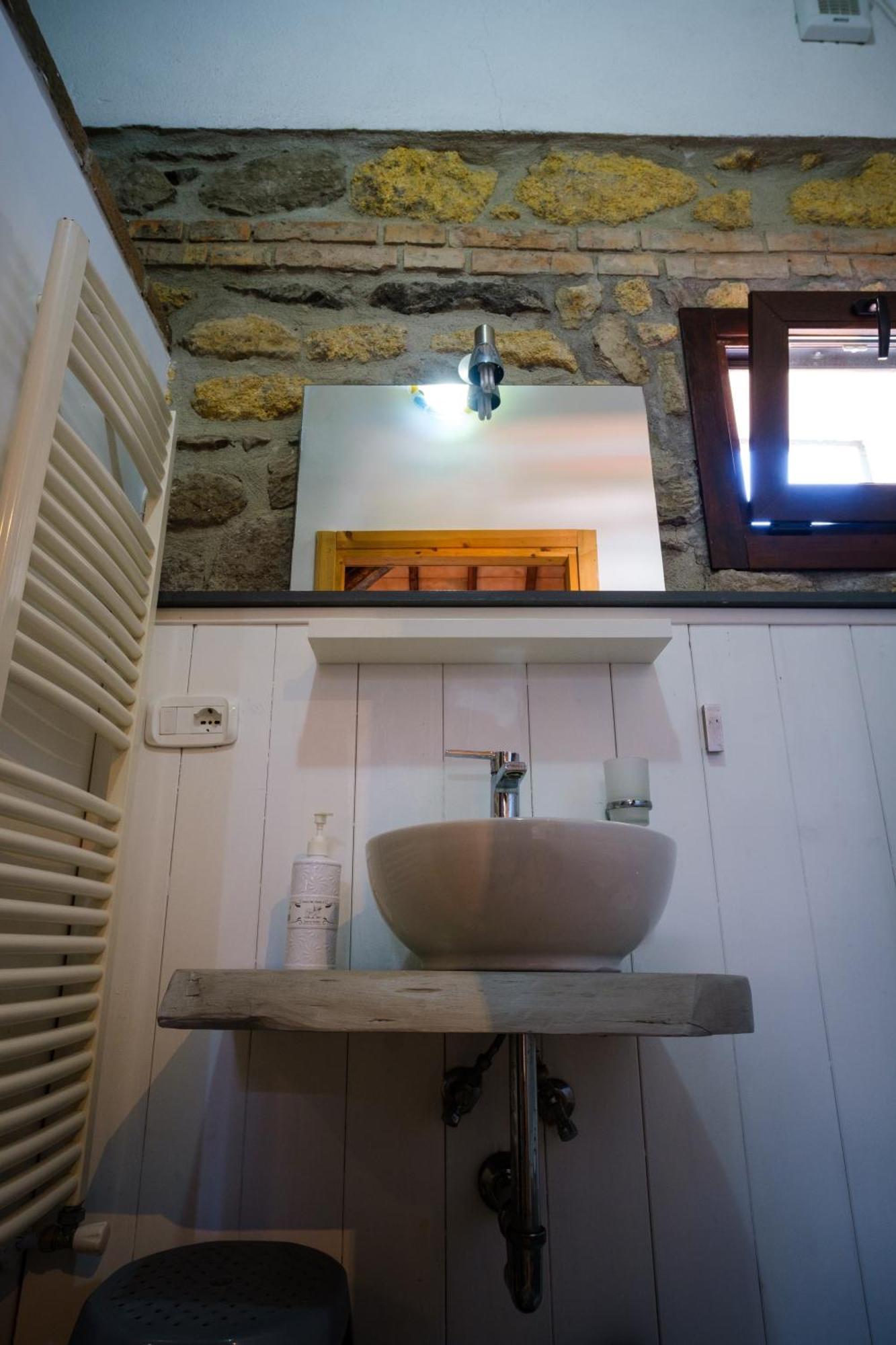 Locanda Villa Naumanni Tarquinia Bagian luar foto