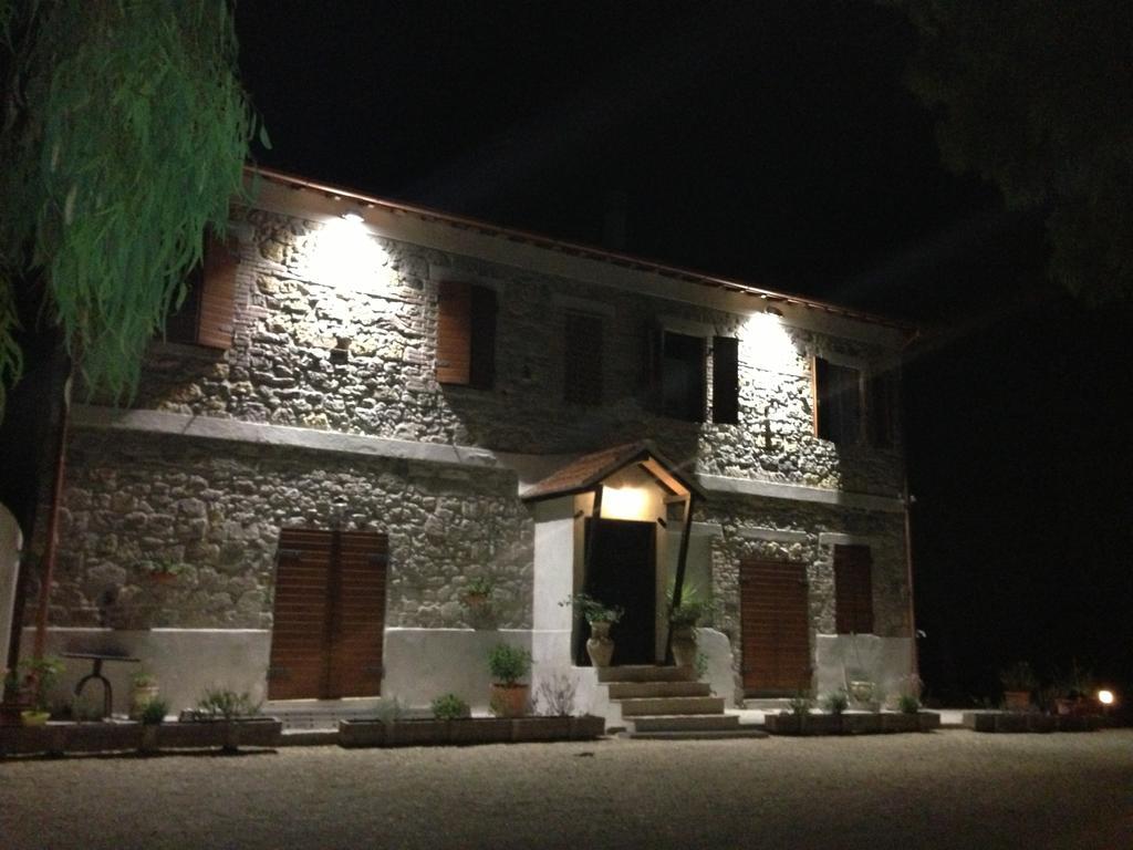 Locanda Villa Naumanni Tarquinia Bagian luar foto